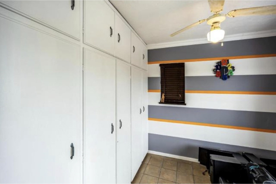 2 Bedroom Property for Sale in Beacon Bay Eastern Cape